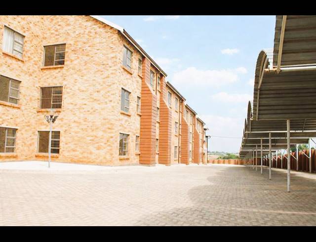 1 BEDROOM APARTMENT FOR SALE IN HONEYPARK
